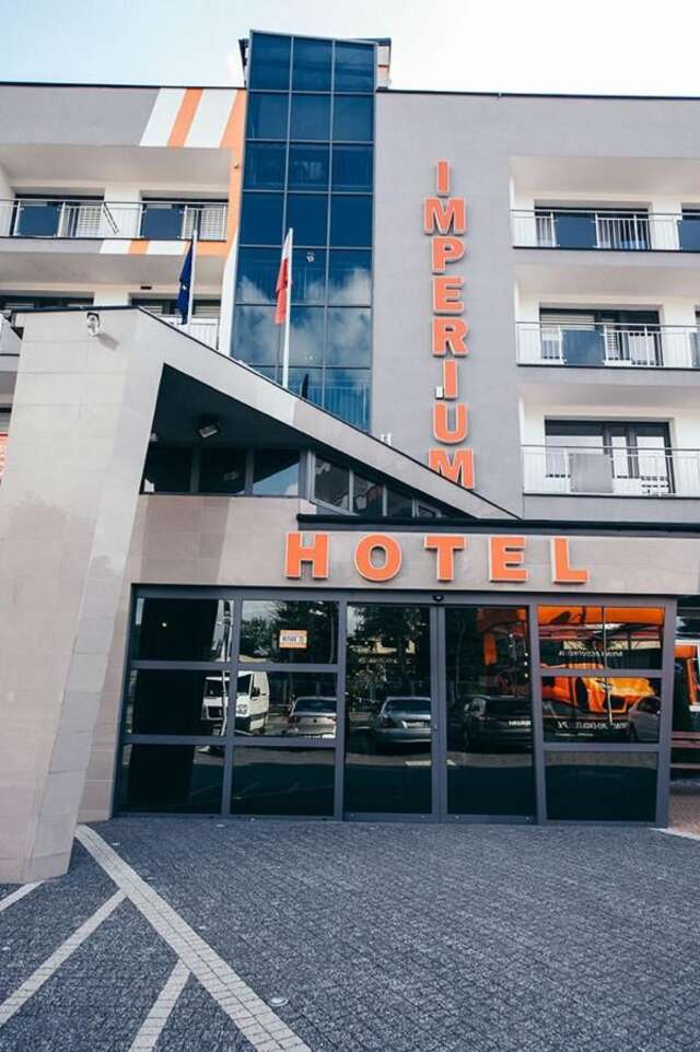 Отель Hotel Imperium Pionki-5